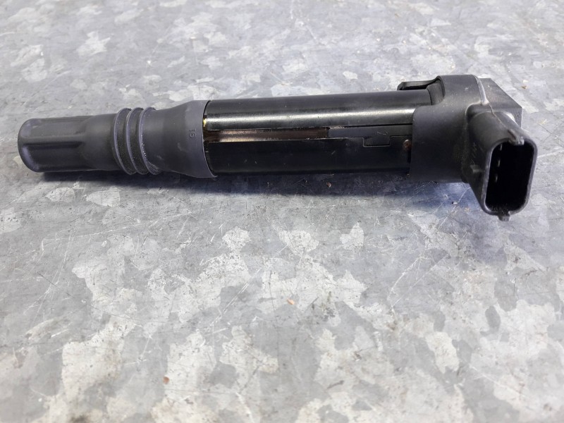 Recambio de inyector para citroen c-elysée referencia OEM IAM 9671214580  