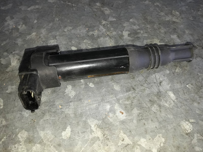 Recambio de inyector para citroen c-elysée referencia OEM IAM 9671214580  