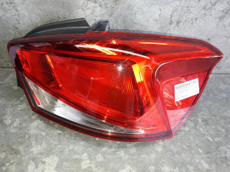 Recambio de piloto trasero derecho para seat ibiza kj referencia OEM IAM 6F0945096H 2SK229701296802 21275602