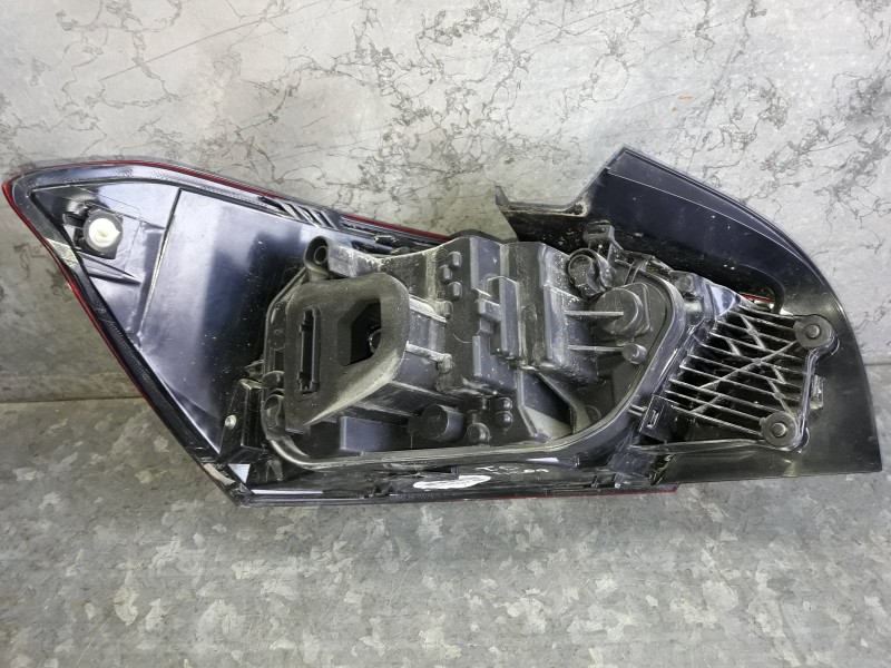 Recambio de piloto trasero derecho para seat ibiza kj referencia OEM IAM 6F0945096H 2SK229701296802 21275602