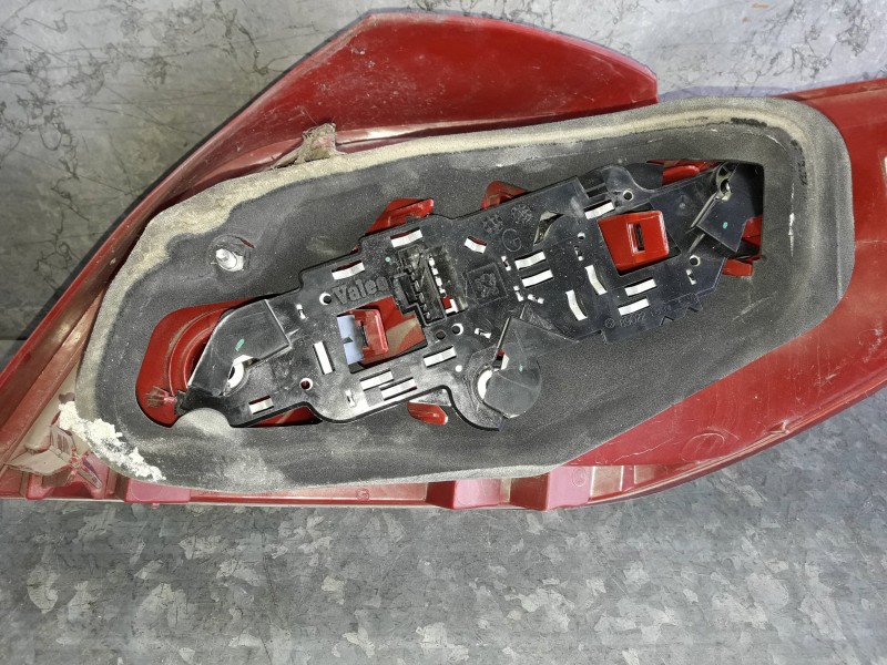 Recambio de piloto trasero izquierdo para peugeot 307 (s1) referencia OEM IAM 890228595Q1  VALEO