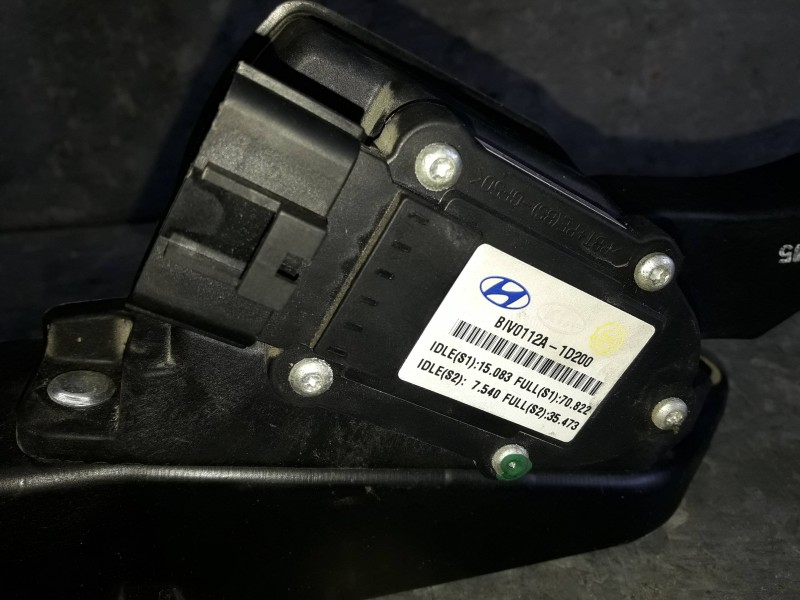 Recambio de pedal acelerador para kia carens (un) concept referencia OEM IAM 327261D200 BIV0112A1D200 