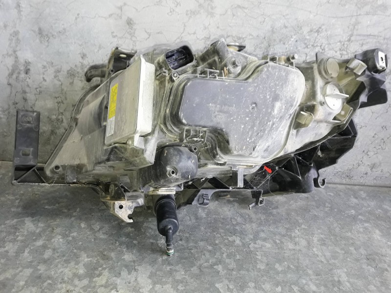 Recambio de faro derecho para bmw serie 3 berlina (e90) referencia OEM IAM 51647116708 22944911 XENON