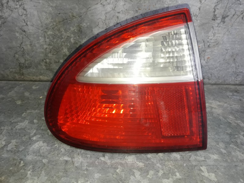 Recambio de piloto trasero izquierdo para seat leon (1m1) signo referencia OEM IAM 45208DY2  