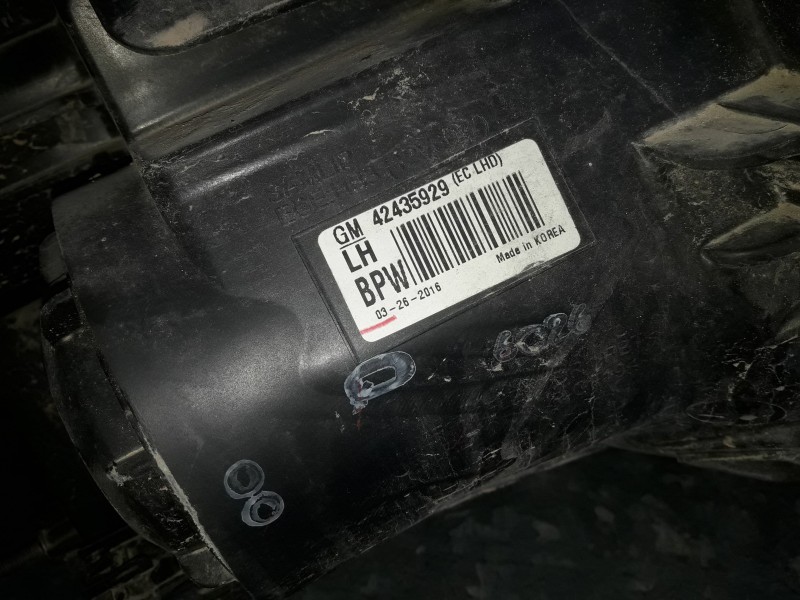 Recambio de faro izquierdo para opel mokka referencia OEM IAM 42435929  