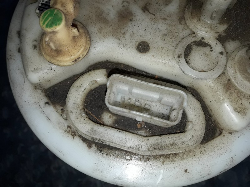 Recambio de aforador para peugeot 407 referencia OEM IAM 9647083480  