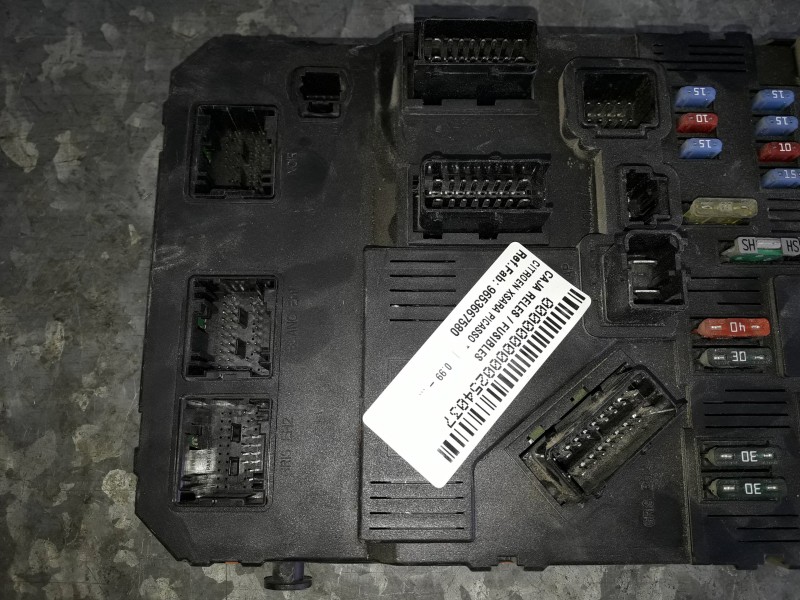 Recambio de caja reles / fusibles para citroen xsara picasso referencia OEM IAM 9653667580 S118085320E 