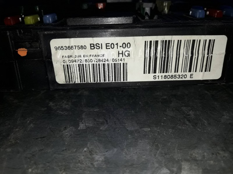 Recambio de caja reles / fusibles para citroen xsara picasso referencia OEM IAM 9653667580 S118085320E 