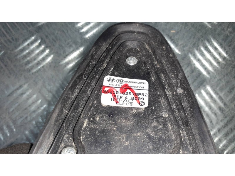Recambio de antena para hyundai ioniq 5 5 referencia OEM IAM 96210G2570PR2  