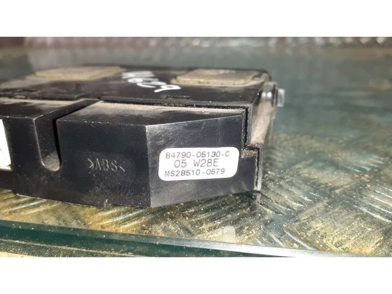 Recambio de interruptor para toyota avensis berlina (t25) referencia OEM IAM 8479005130C  8 PINES