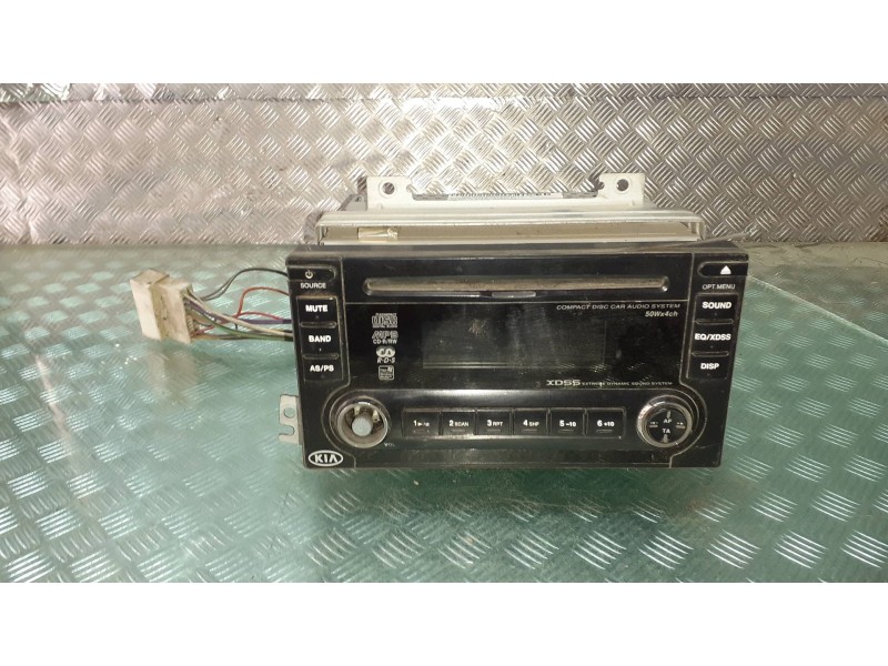 Recambio de sistema audio / radio cd para kia rio 1.5 crdi active referencia OEM IAM E1110R023312  