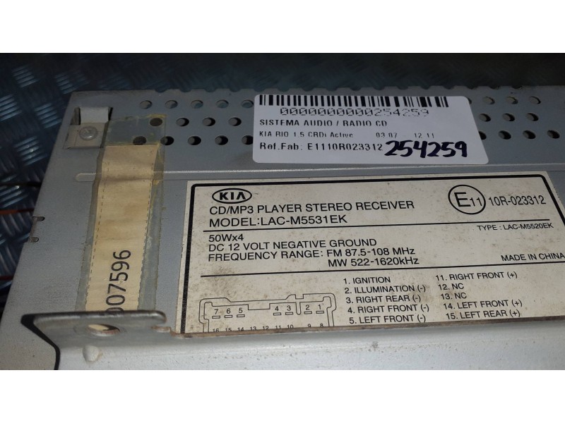 Recambio de sistema audio / radio cd para kia rio 1.5 crdi active referencia OEM IAM E1110R023312  