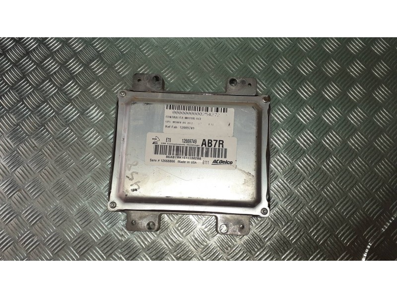 Recambio de centralita motor uce para opel mokka referencia OEM IAM 12669749  