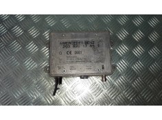Recambio de amplificador de antena para mercedes-benz clase c (w203) berlina referencia OEM IAM 2038201785  3 PINES