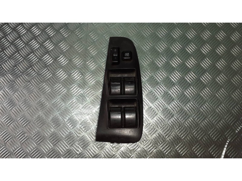 Recambio de mando elevalunas delantero izquierdo para toyota avensis berlina (t25) referencia OEM IAM 8482005100  