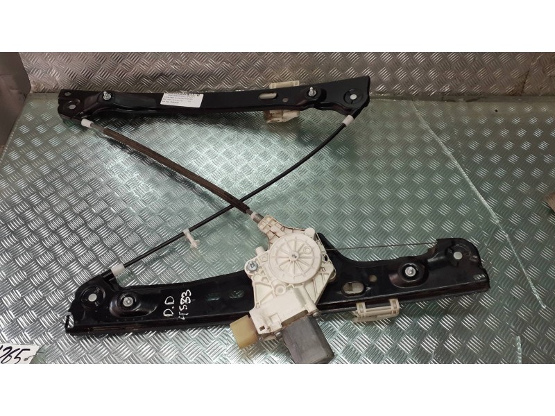 Recambio de elevalunas delantero derecho para bmw serie 3 berlina (e90) referencia OEM IAM 7060266S  ELECTRICO