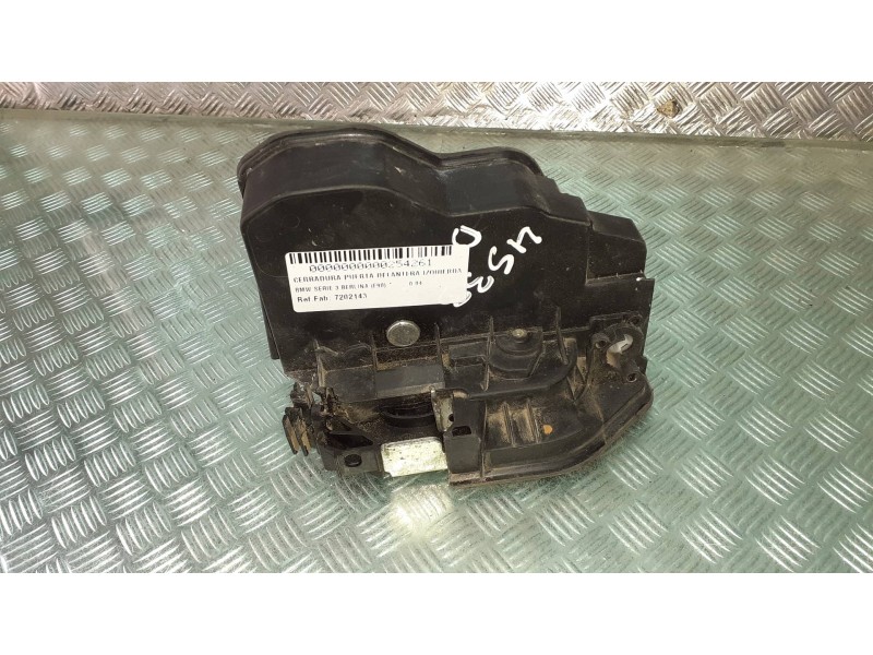 Recambio de cerradura puerta delantera izquierda para bmw serie 3 berlina (e90) referencia OEM IAM 7202143 7 PINES A05372
