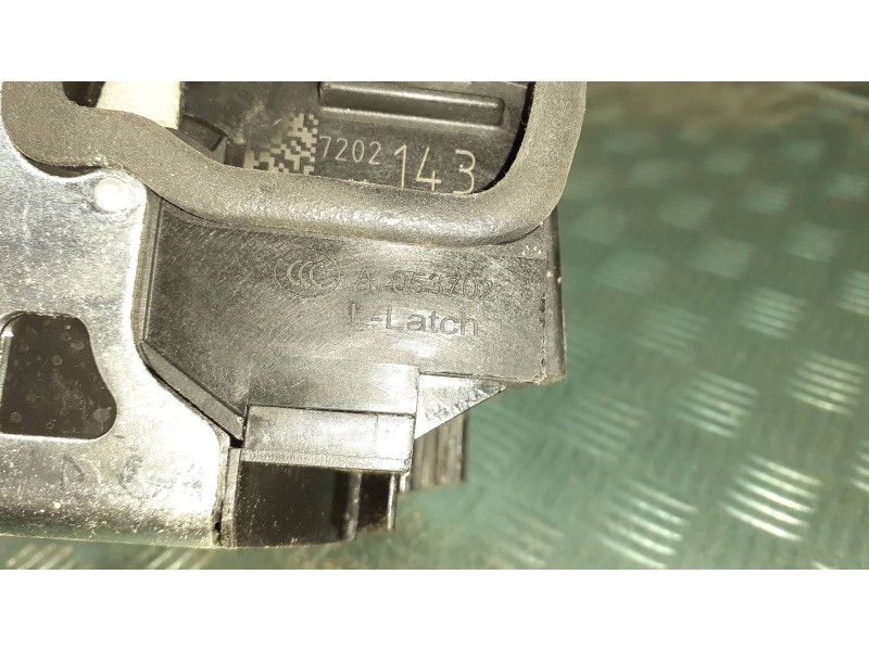 Recambio de cerradura puerta delantera izquierda para bmw serie 3 berlina (e90) referencia OEM IAM 7202143 7 PINES A05372