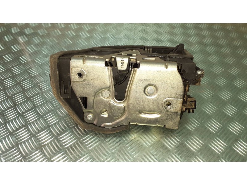 Recambio de cerradura puerta trasera izquierda para bmw serie 3 berlina (e90) referencia OEM IAM 7060295  7 PINES