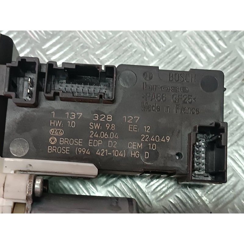 Recambio de motor elevalunas delantero derecho para peugeot 407 st sport referencia OEM IAM 1137328127 994651101 BROSE