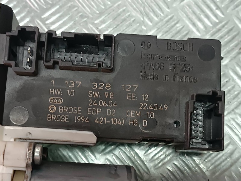 Recambio de motor elevalunas delantero derecho para peugeot 407 st sport referencia OEM IAM 1137328127 994651101 BROSE