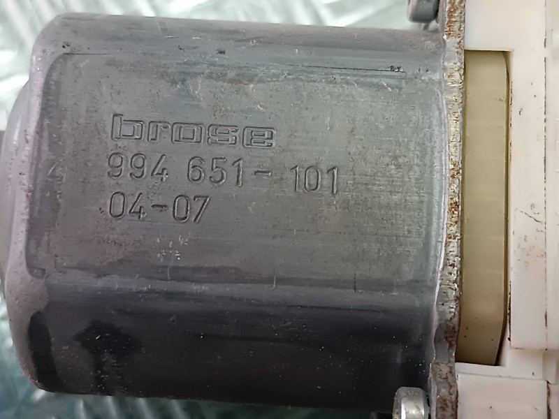 Recambio de motor elevalunas delantero derecho para peugeot 407 st sport referencia OEM IAM 1137328127 994651101 BROSE