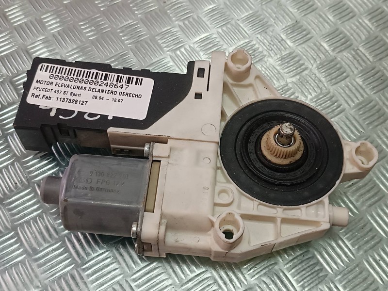 Recambio de motor elevalunas delantero derecho para peugeot 407 st sport referencia OEM IAM 1137328127 994651101 BROSE