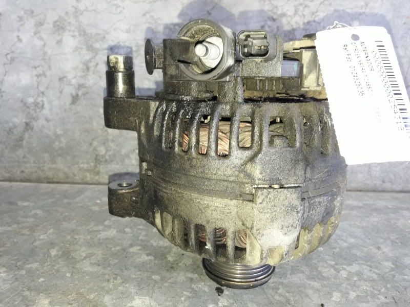 Recambio de alternador para citroen xsara picasso referencia OEM IAM 0124525035 150A BOSCH