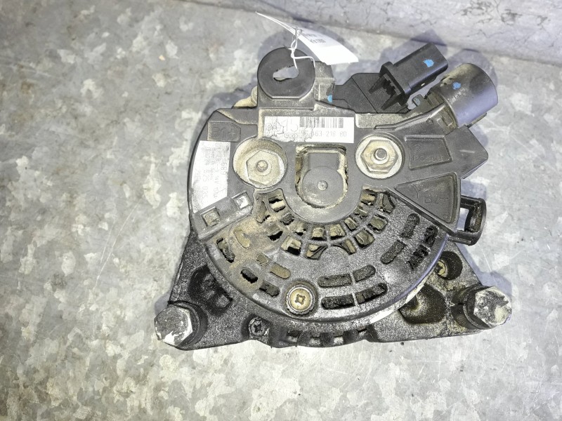 Recambio de alternador para citroen xsara picasso referencia OEM IAM 0124525035 150A BOSCH