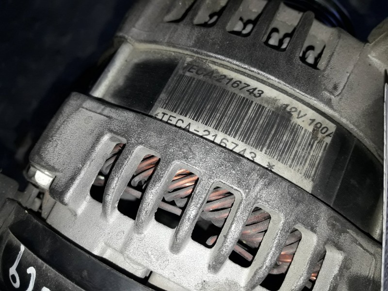 Recambio de alternador para toyota avensis berlina (t25) referencia OEM IAM 216743 100A 12V