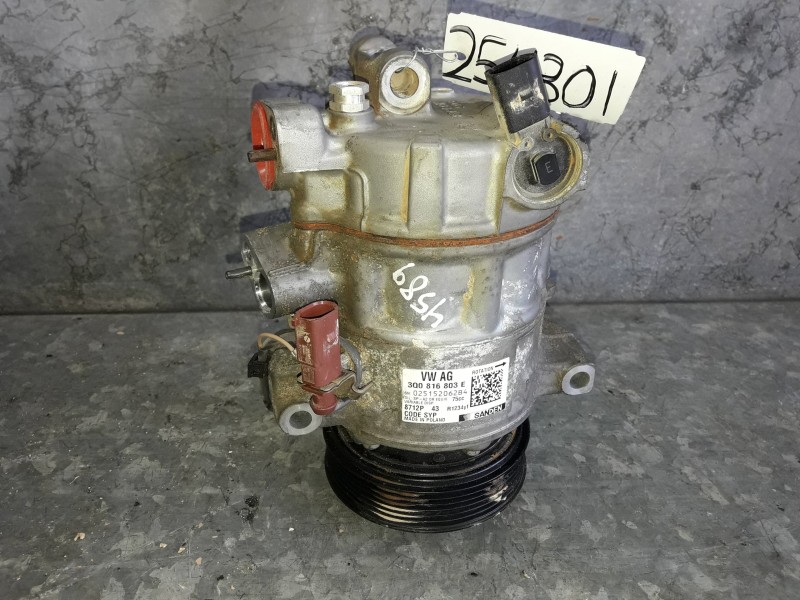 Recambio de compresor aire acondicionado para seat ibiza kj referencia OEM IAM 3Q0816803E 025122062B4 R1234YF