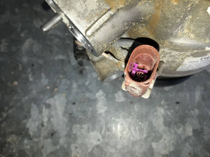 Recambio de compresor aire acondicionado para seat ibiza kj referencia OEM IAM 3Q0816803E 025122062B4 R1234YF