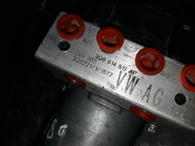 Recambio de abs para seat ibiza kj referencia OEM IAM 2Q0614517AP 2Q0614517N 