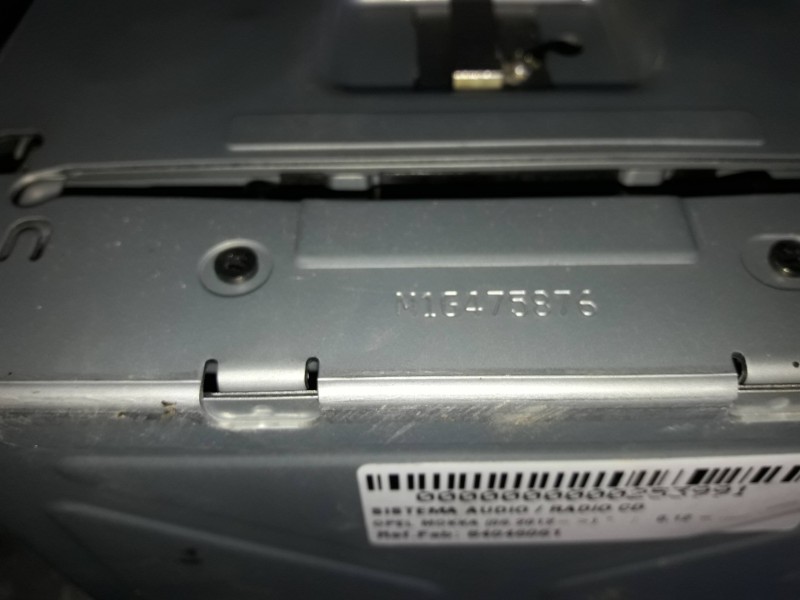 Recambio de sistema audio / radio cd para opel mokka referencia OEM IAM 84046061  