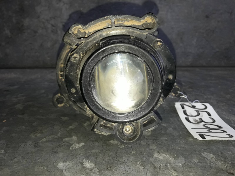 Recambio de faro antiniebla derecho para opel mokka referencia OEM IAM 95419301  