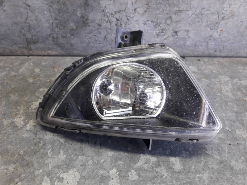 Recambio de faro antiniebla izquierdo para hyundai i30cw referencia OEM IAM E312543  2 PINES