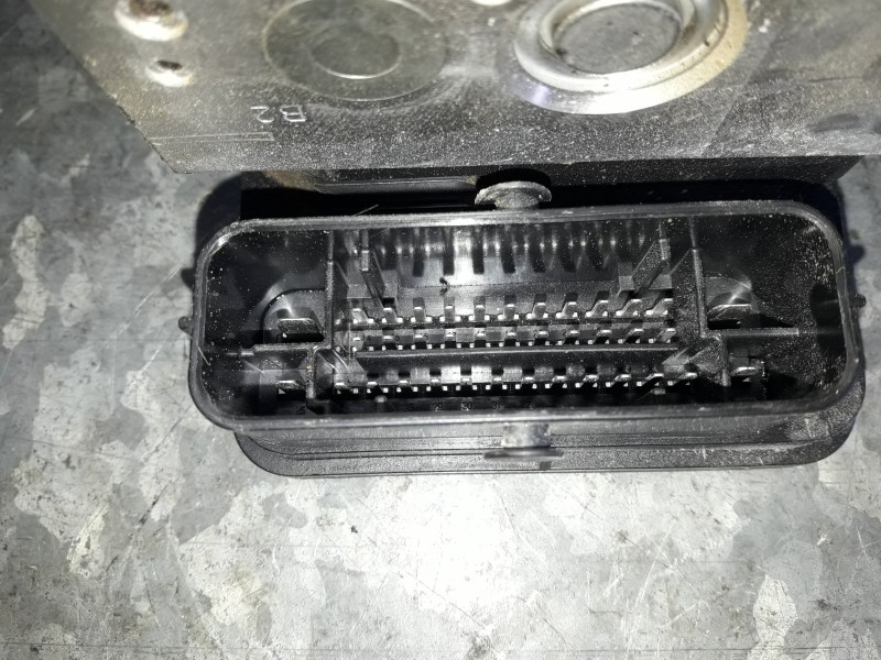 Recambio de abs para citroen c-elysée referencia OEM IAM 981701680  