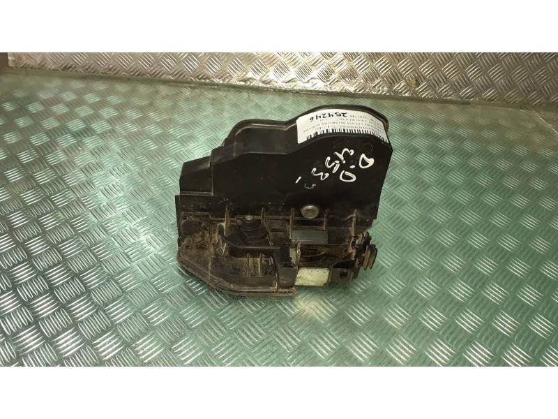 Recambio de cerradura puerta delantera derecha para bmw serie 3 berlina (e90) referencia OEM IAM 7202146 ELECTRICA 5 PINES