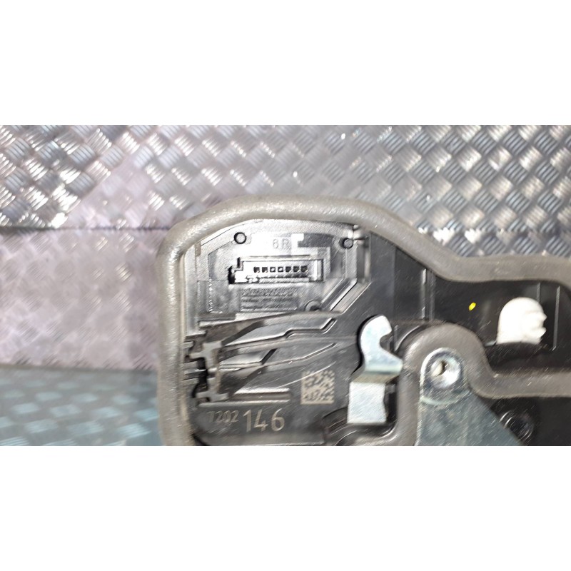 Recambio de cerradura puerta delantera derecha para bmw serie 3 berlina (e90) referencia OEM IAM 7202146 ELECTRICA 5 PINES