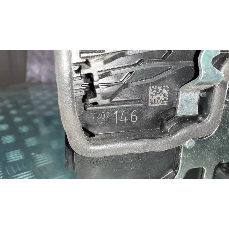 Recambio de cerradura puerta delantera derecha para bmw serie 3 berlina (e90) referencia OEM IAM 7202146 ELECTRICA 5 PINES