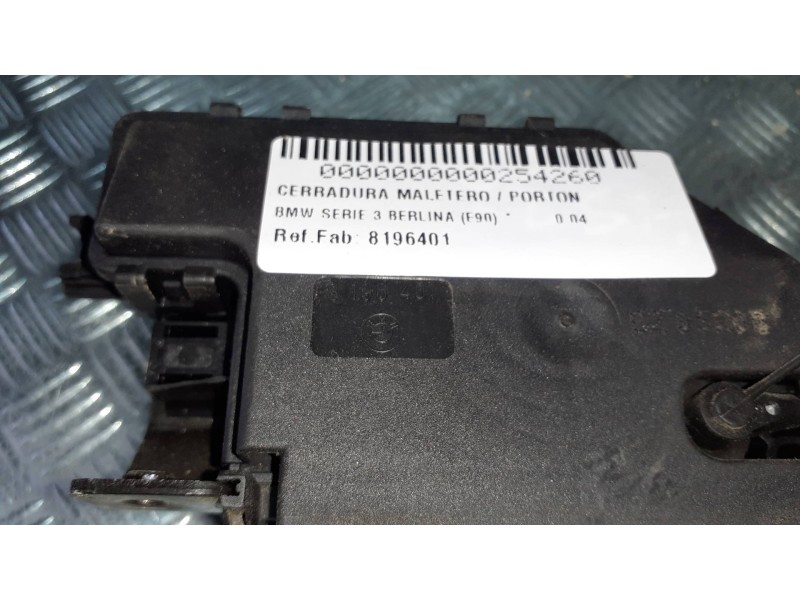 Recambio de cerradura maletero / porton para bmw serie 3 berlina (e90) referencia OEM IAM 8196401  4 PINES