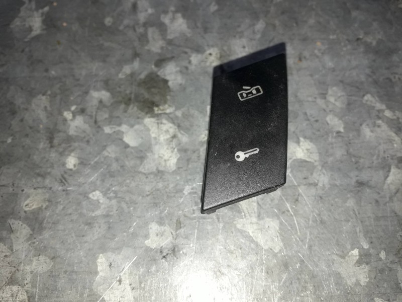 Recambio de mando bloqueo puertas para seat cordoba berlina (6l2) referencia OEM IAM 6L1962125 0444 