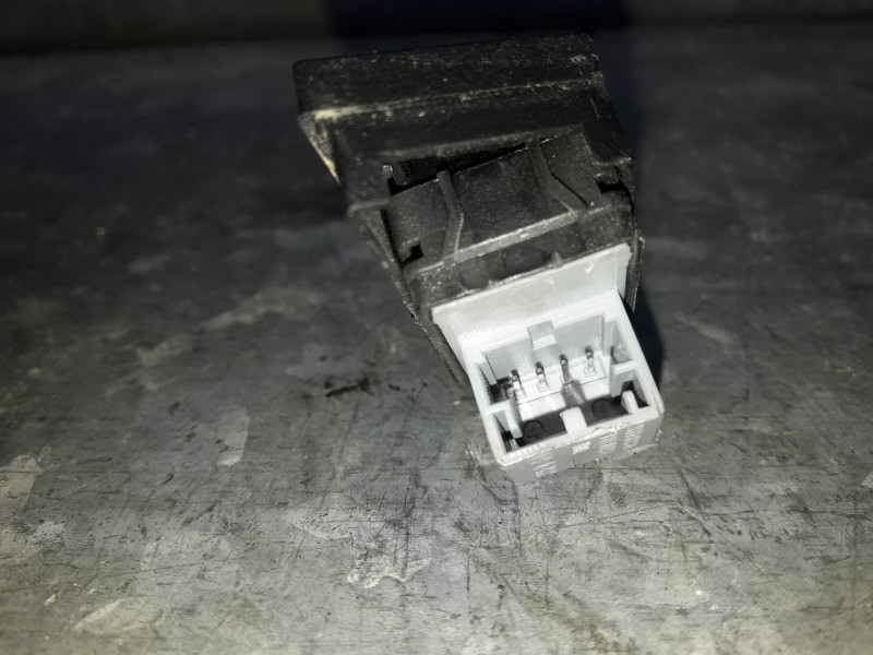 Recambio de mando bloqueo puertas para seat cordoba berlina (6l2) referencia OEM IAM 6L1962125 0444 