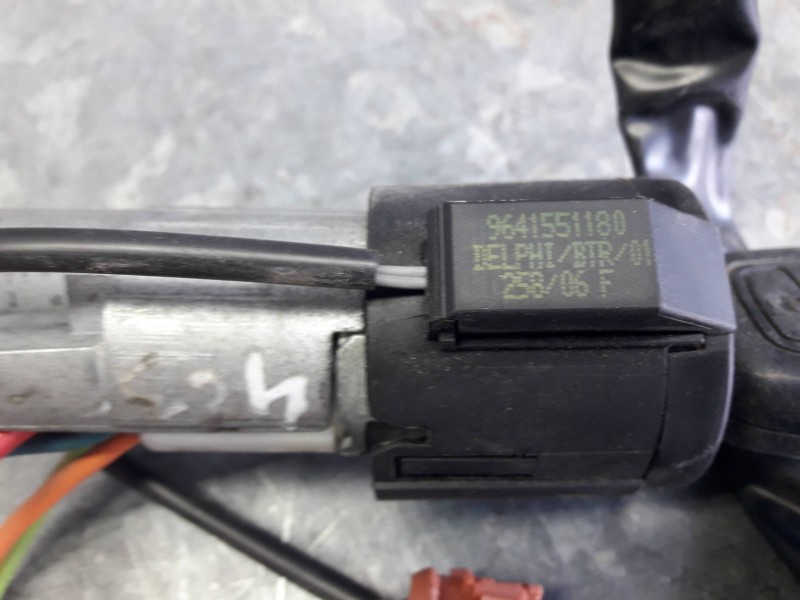 Recambio de conmutador de arranque para citroen xsara picasso referencia OEM IAM 9641551180  