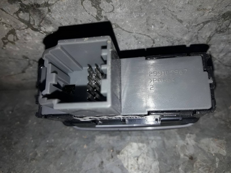 Recambio de interruptor para opel mokka referencia OEM IAM 299105967  