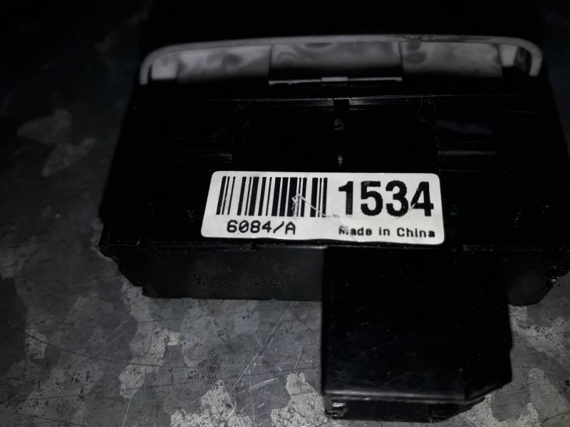 Recambio de interruptor para opel mokka referencia OEM IAM 202010119 96892004 