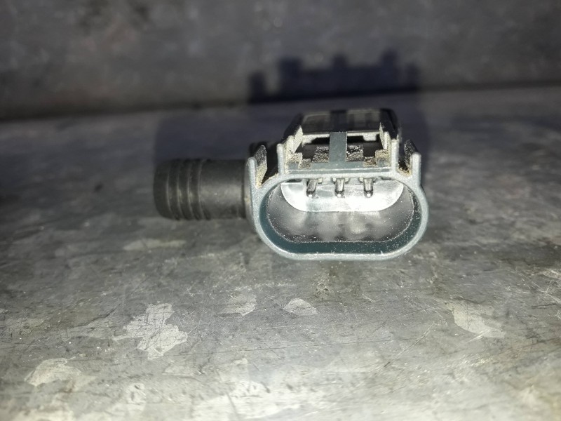 Recambio de sensor para ford puma referencia OEM IAM 0265005321 20876799 BOSCH