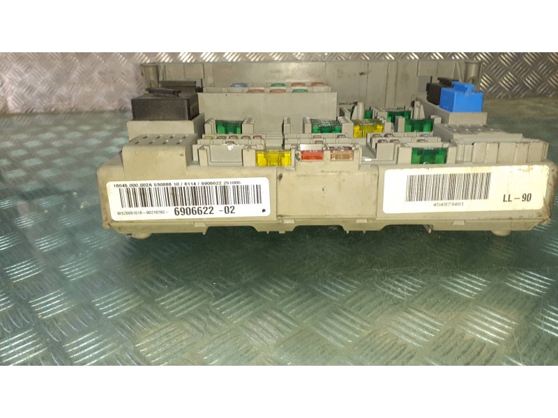 Recambio de caja reles / fusibles para bmw serie 3 berlina (e90) referencia OEM IAM 690662202  