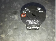 Recambio de interruptor para opel mokka referencia OEM IAM 13577258  