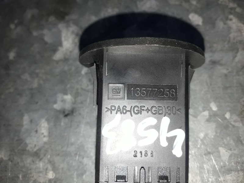 Recambio de interruptor para opel mokka referencia OEM IAM 13577258  